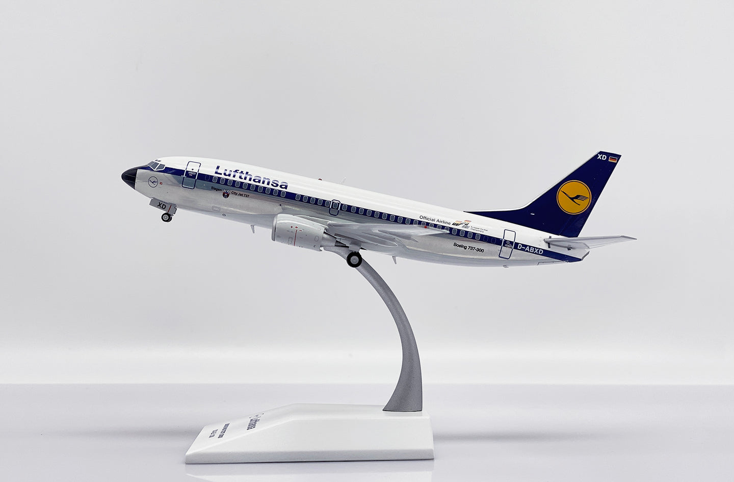 JC WINGS B737-300 LUFTHANSA "OFFICIAL AIRLINE UEFA 88" POLISHED REG: D-ABXD
