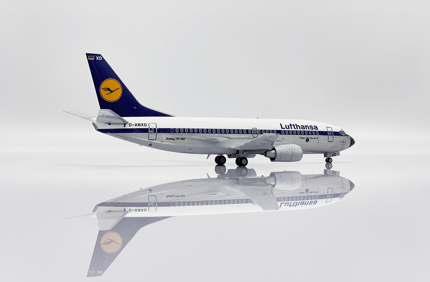 JC WINGS B737-300 LUFTHANSA "OFFICIAL AIRLINE UEFA 88" POLISHED REG: D-ABXD