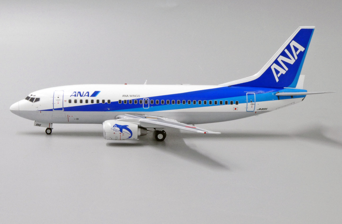 JC WINGS B737-500 ALL NIPPON AIRWAYS REG: JA8195
