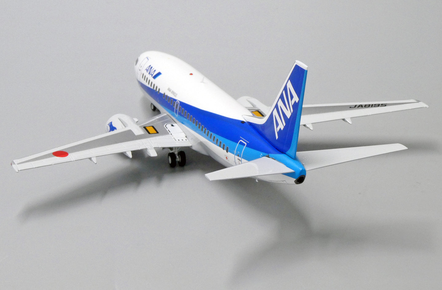 JC WINGS B737-500 ALL NIPPON AIRWAYS REG: JA8195