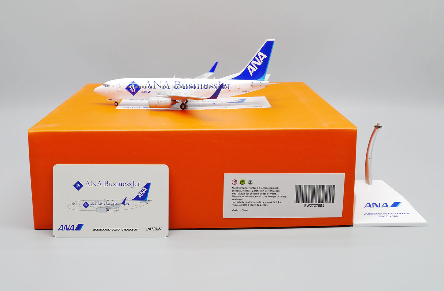 JC WINGS B737-700ER ALL NIPPON AIRWAYS (ANA) "ANA BUSINESS JET" REG: JA13AN