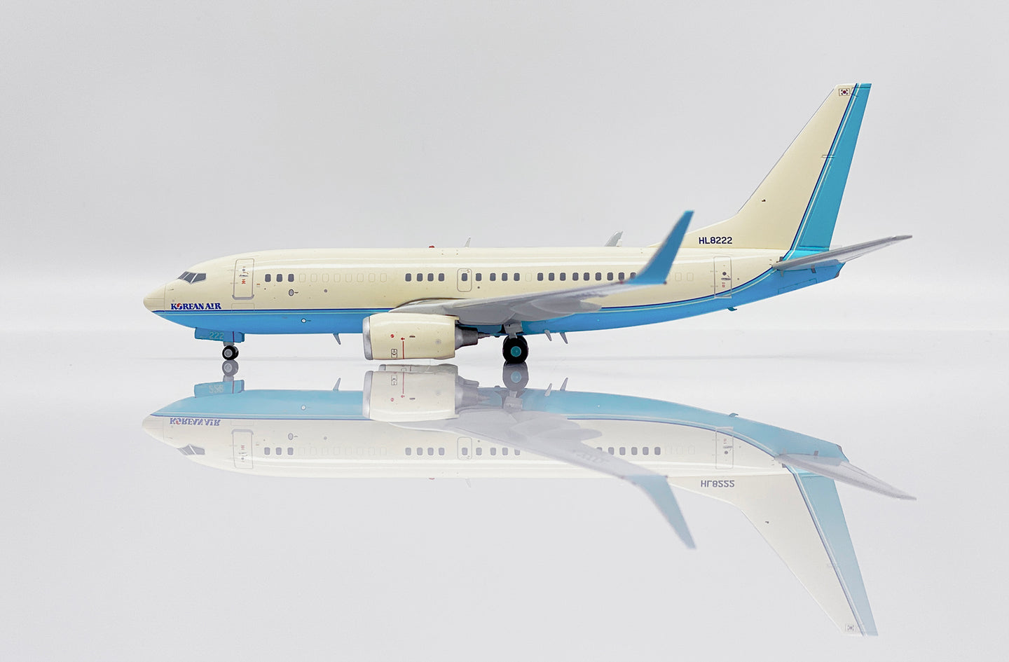 JC WINGS B737-700BBJ KOREAN AIR REG: HL8222
