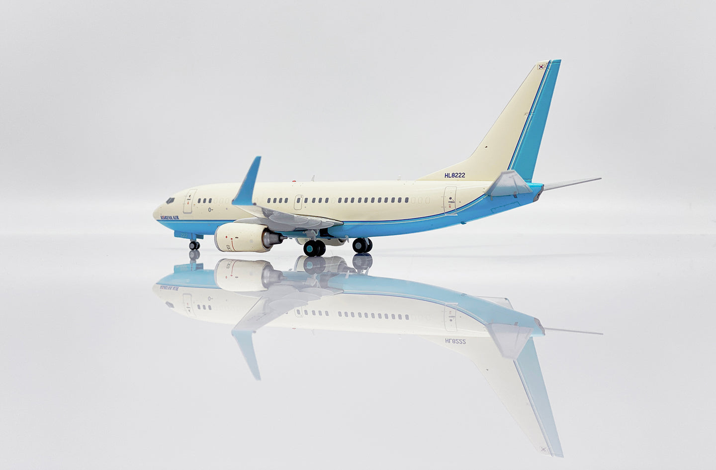 JC WINGS B737-700BBJ KOREAN AIR REG: HL8222