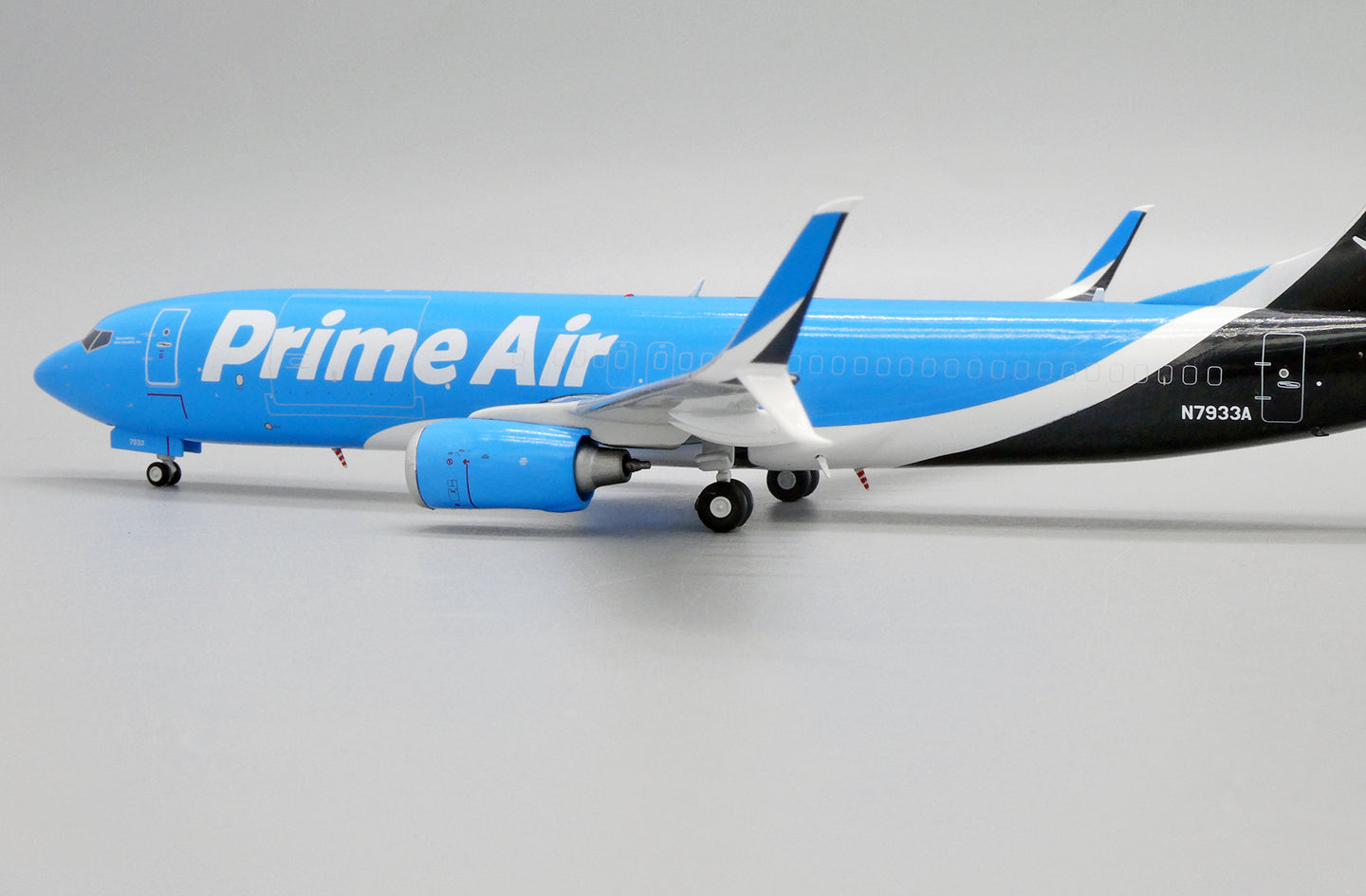 JC WINGS B737-800(BCF) AMAZON PRIME AIR REG: N7933A