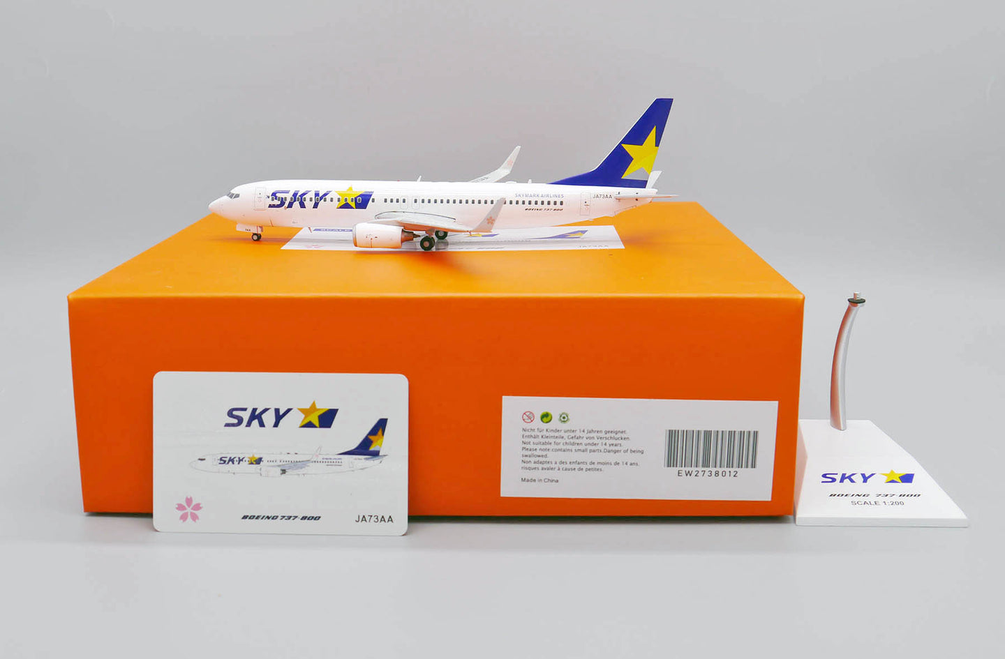 JC WINGS B737-800 SKYMARK AIRLINES REG: JA73AA