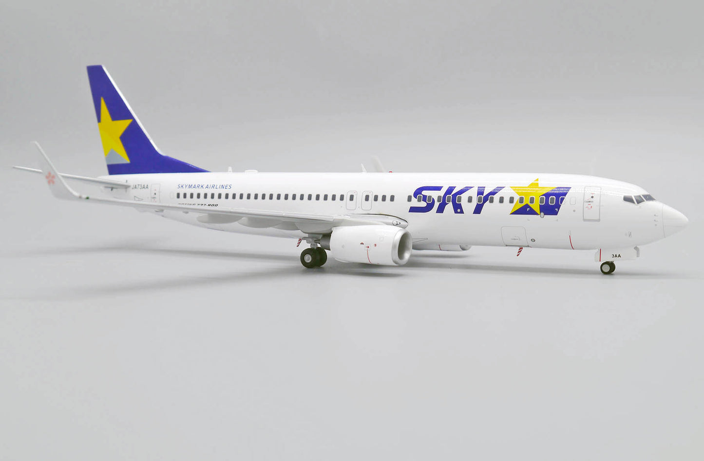 JC WINGS B737-800 SKYMARK AIRLINES REG: JA73AA