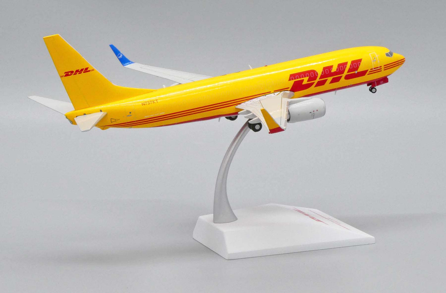 JC WINGS B737-800(BDSF) DHL REG: N737KT
