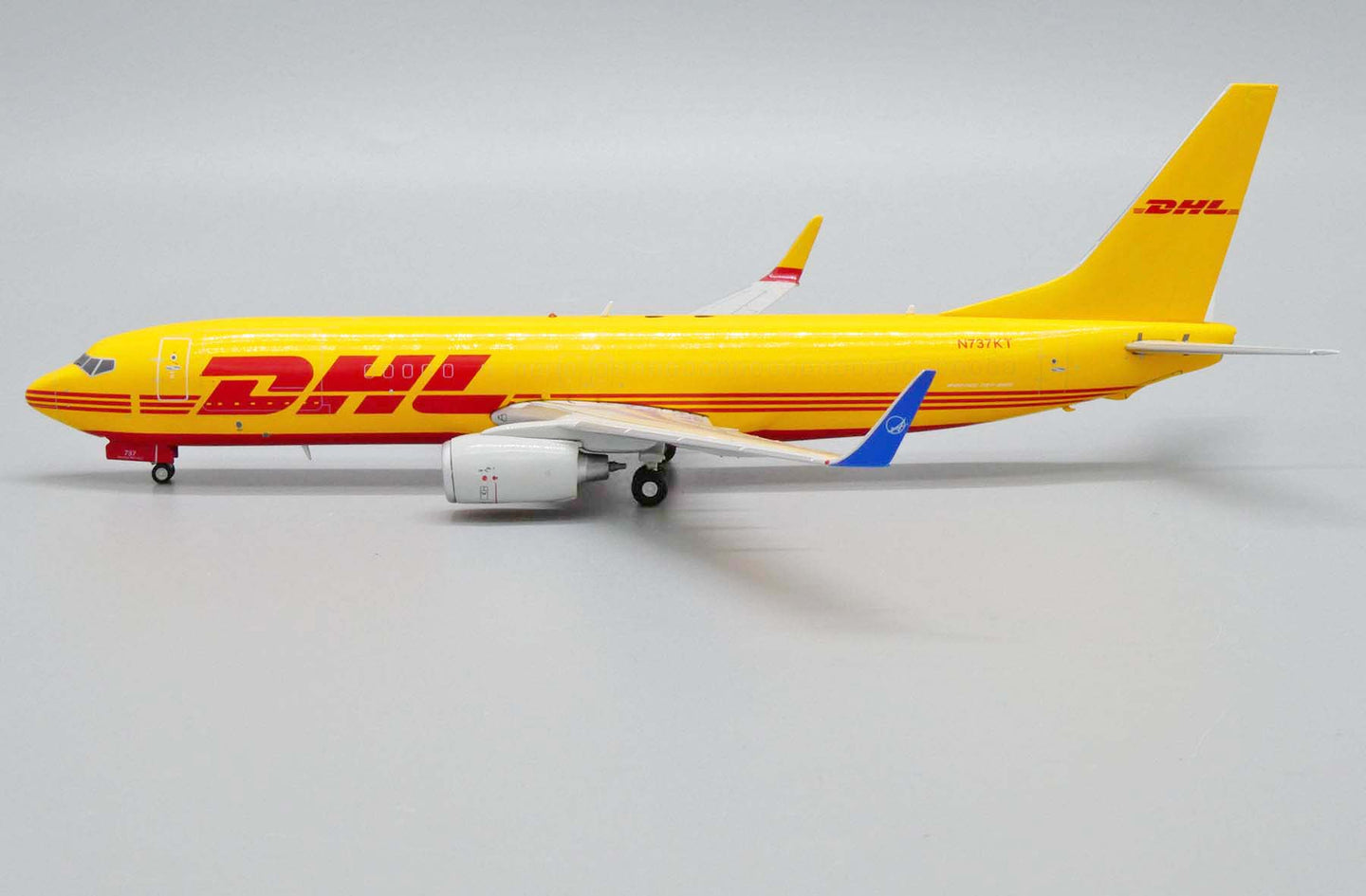 JC WINGS B737-800(BDSF) DHL REG: N737KT