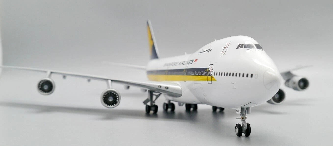 JCWINGS B747-200 SINGAPORE AIRLINES REG: 9V-SQO