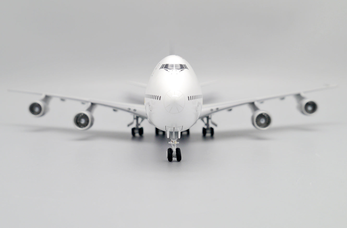 JC WINGS B747-200 GARUDA INDONESIA REG: 9V-SQL