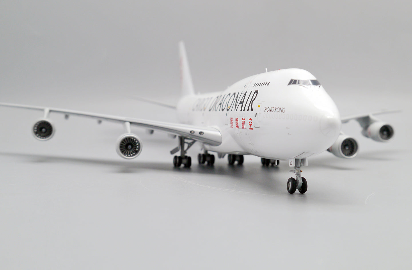 JC WINGS B747-300(SF) DRAGONAIR CARGO REG: B-KAC