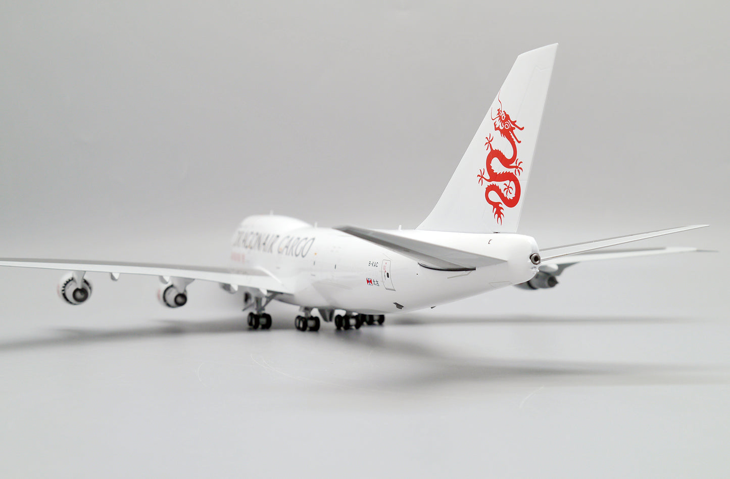 JC WINGS B747-300(SF) DRAGONAIR CARGO REG: B-KAC