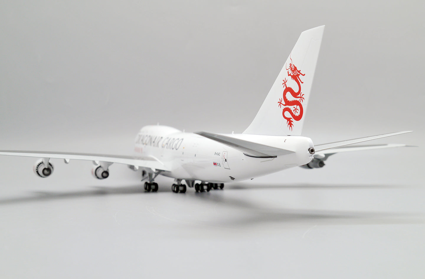 JC WINGS B747-300(SF) DRAGONAIR CARGO REG: B-KAC