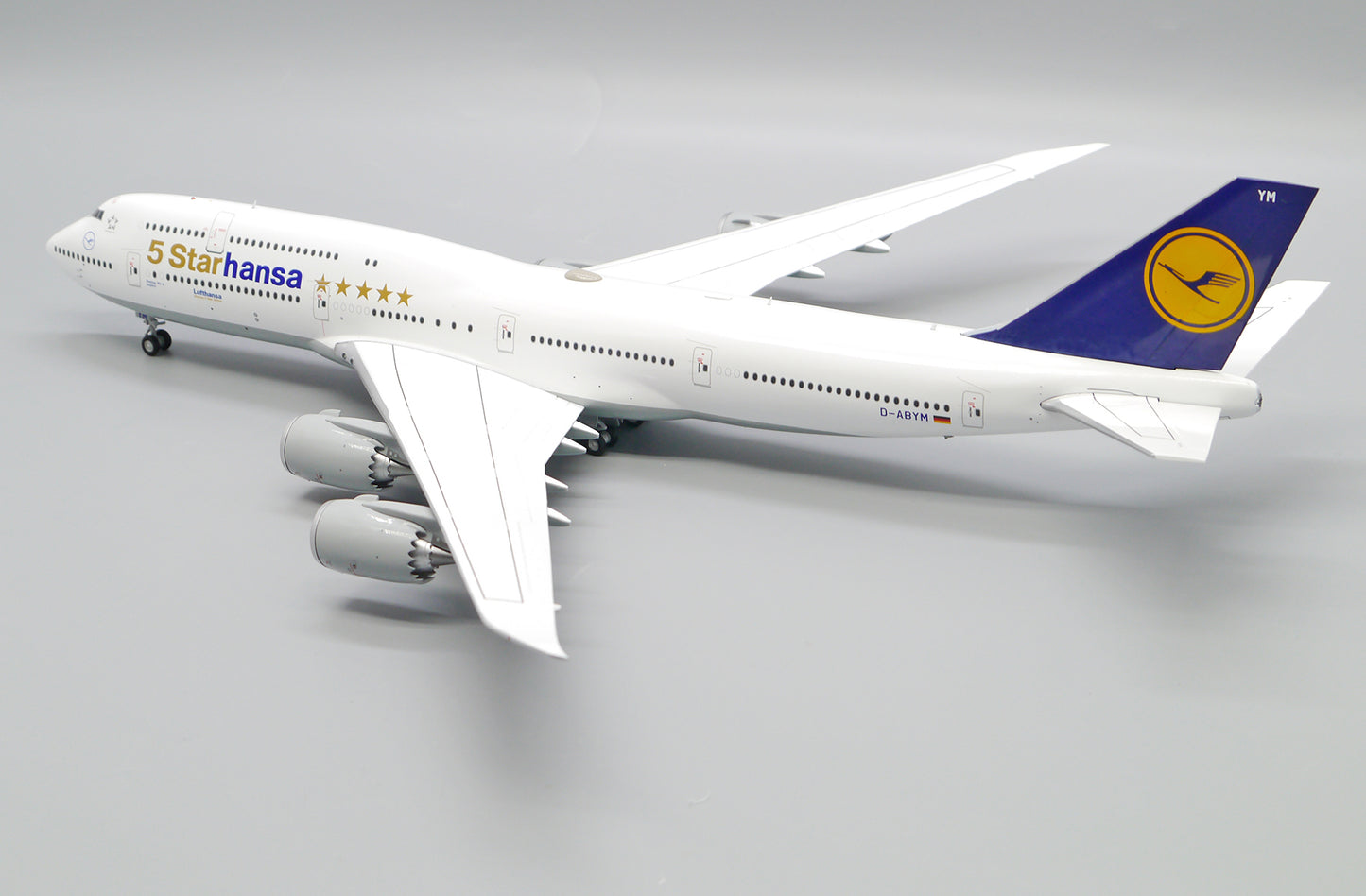 JC WINGS B747-8 LUFTHANSA "5 STARHANSA" REG: D-ABYM