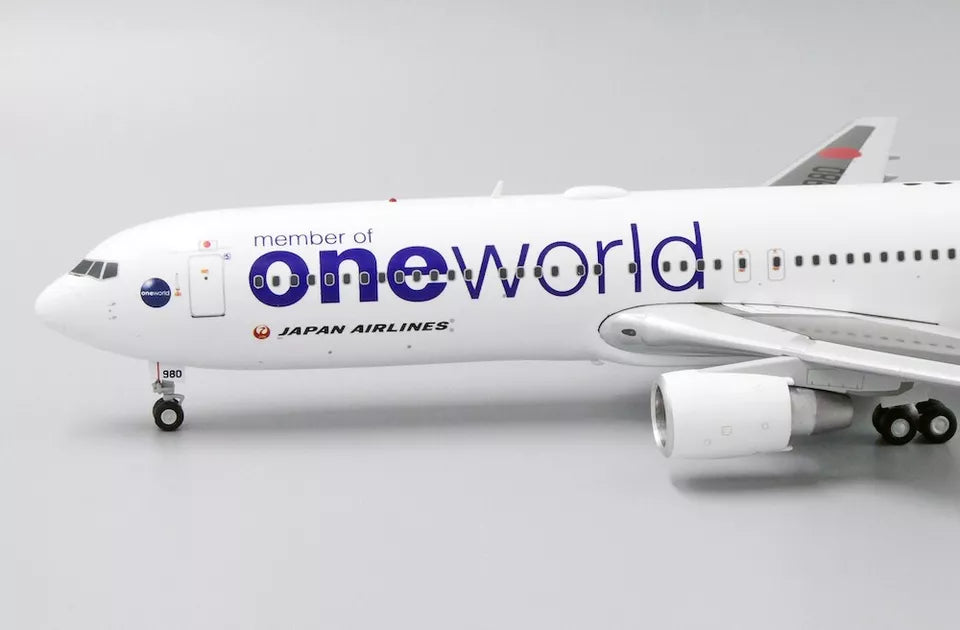 JCWINGS B767-300 JAPAN AIRLINES 'ONEWORLD' REG JA8980
