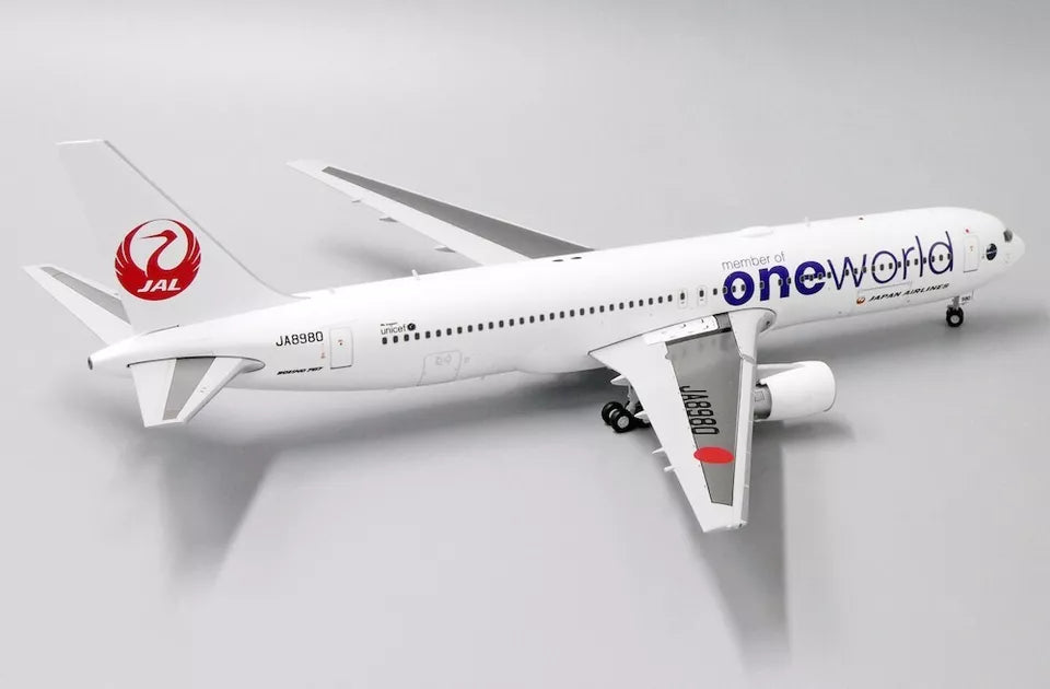 JCWINGS B767-300 JAPAN AIRLINES 'ONEWORLD' REG JA8980