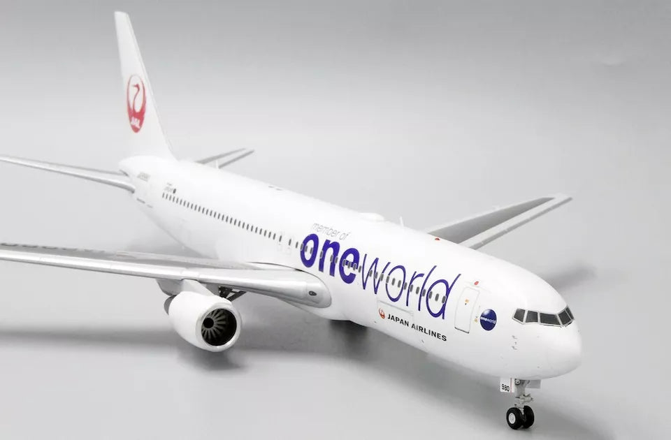 JCWINGS B767-300 JAPAN AIRLINES 'ONEWORLD' REG JA8980