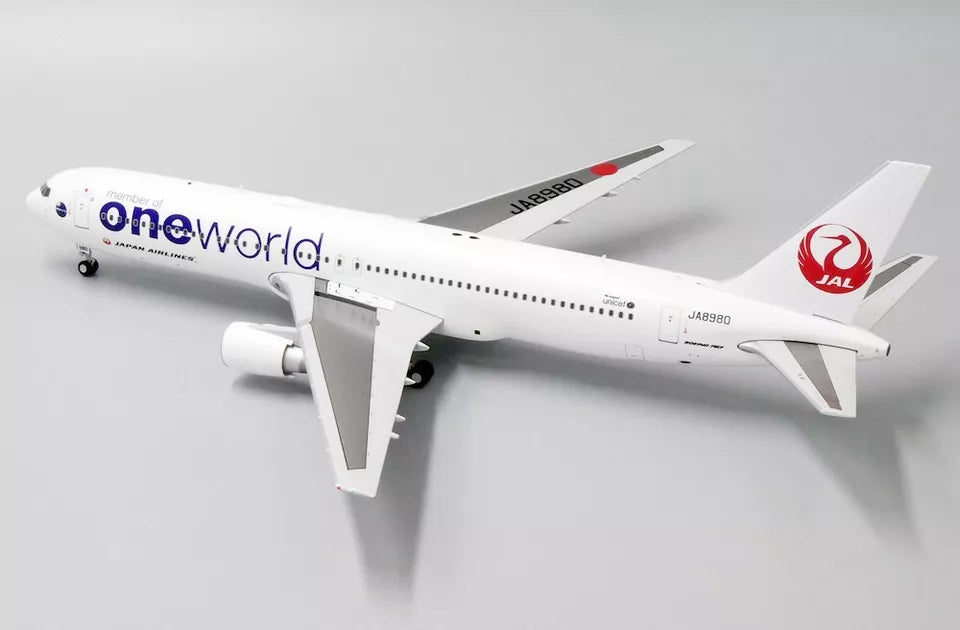 JCWINGS B767-300 JAPAN AIRLINES 'ONEWORLD' REG JA8980