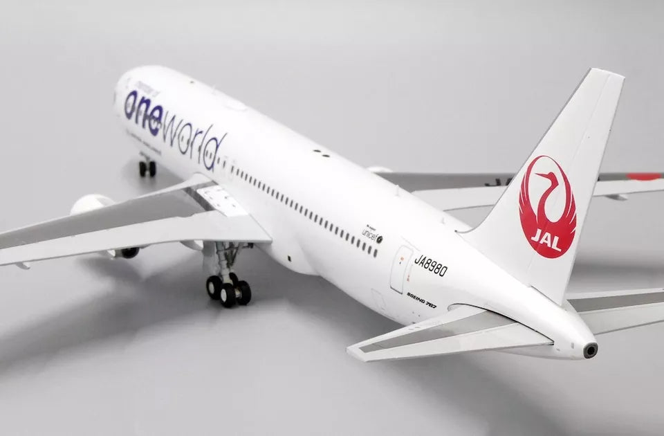 JCWINGS B767-300 JAPAN AIRLINES 'ONEWORLD' REG JA8980
