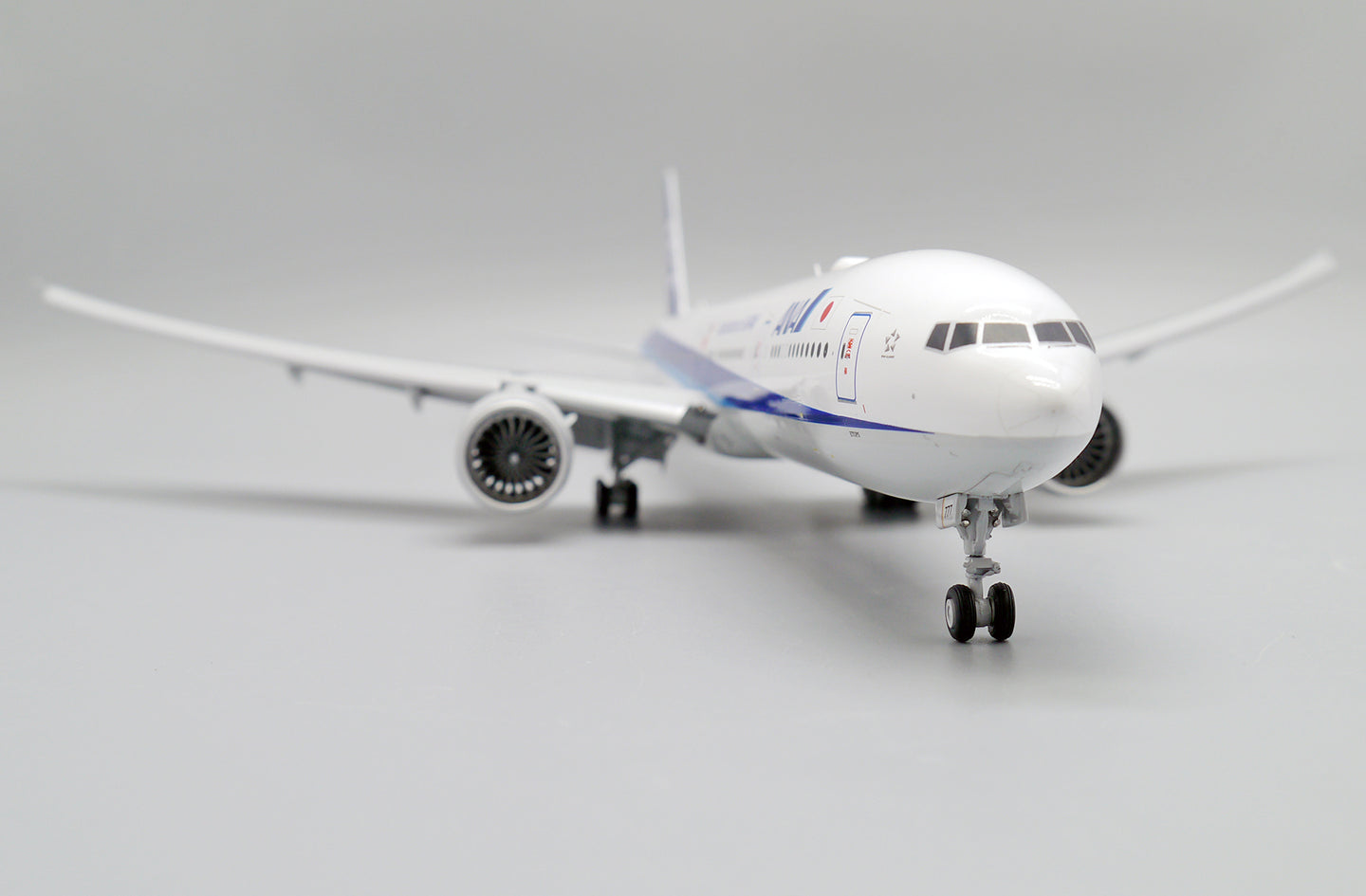 JC WINGS B777-300ER ALL NIPPON AIRWAYS (ANA) "TOMODACHI" (FLAPS DOWN) REG: JA777A