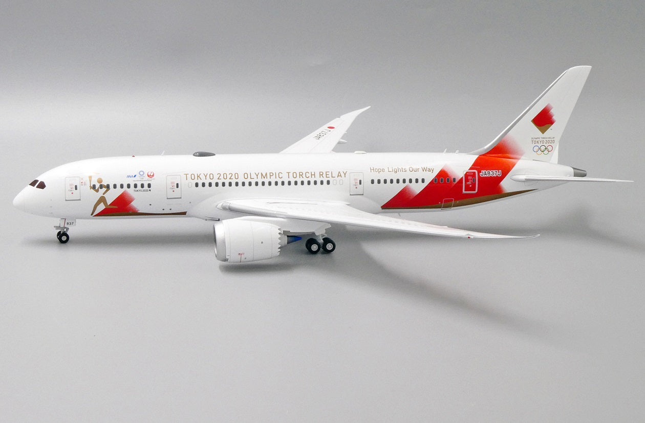 JC WINGS B787-8 DREAMLINER "TOKYO 2020 OLYMPICS TORCH RELAY" REG: JA837J