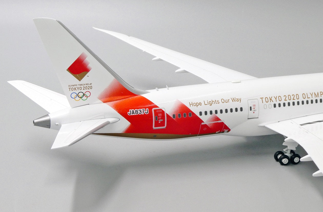 JC WINGS B787-8 DREAMLINER "TOKYO 2020 OLYMPICS TORCH RELAY" REG: JA837J