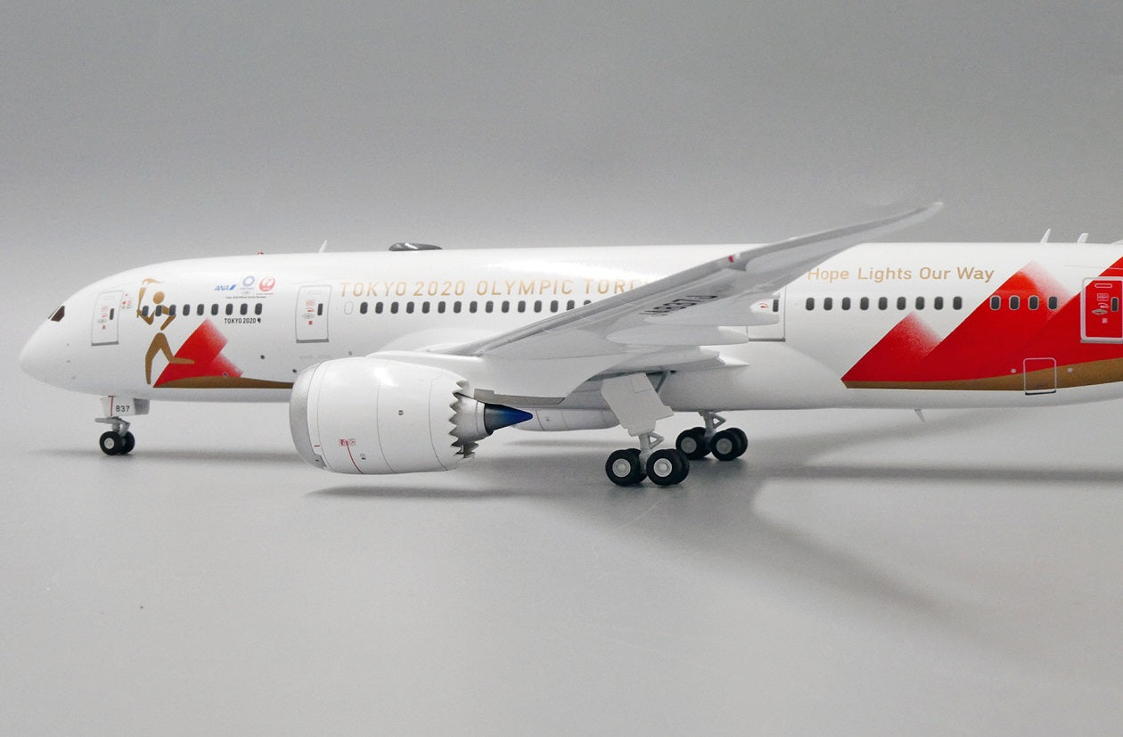 JC WINGS B787-8 DREAMLINER "TOKYO 2020 OLYMPICS TORCH RELAY" REG: JA837J