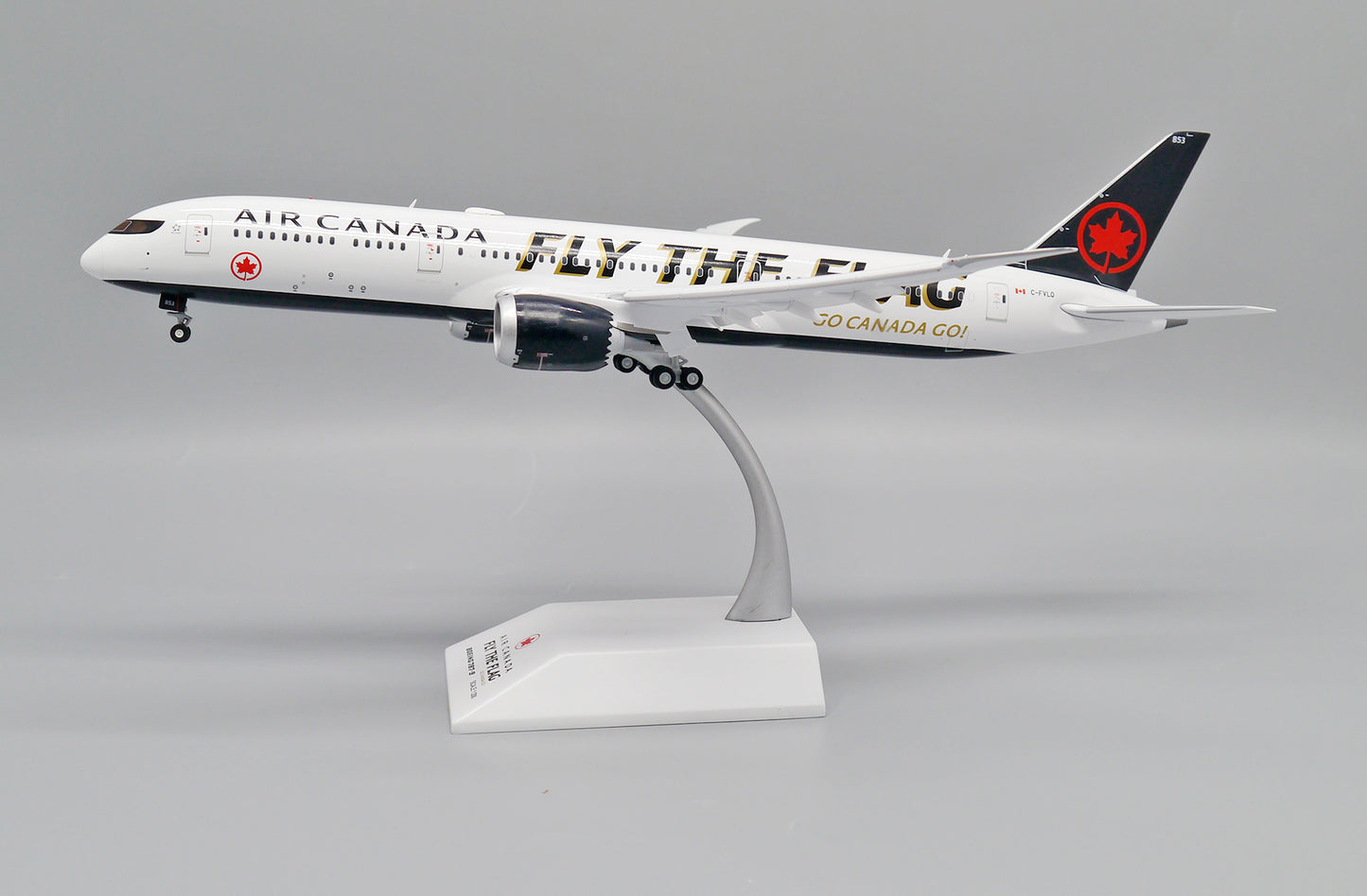 JC WINGS B787-9 AIR CANADA "GO CANADA GO" (FLAPS DOWN) REG: C-FVLQ