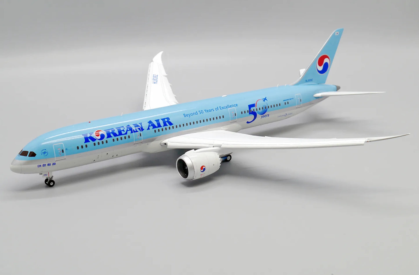 JC WINGS B787-9 DREAMLINER KOREAN AIR "BEYOND 50 YEARS OF EXCELLENCE" (FLAPS DOWN) REG: HL8082