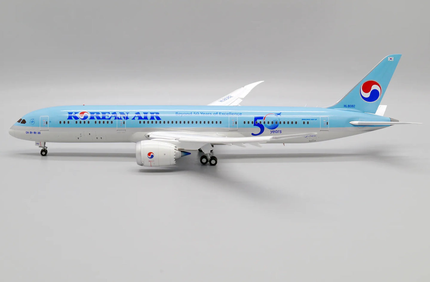 JC WINGS B787-9 DREAMLINER KOREAN AIR "BEYOND 50 YEARS OF EXCELLENCE" (FLAPS DOWN) REG: HL8082