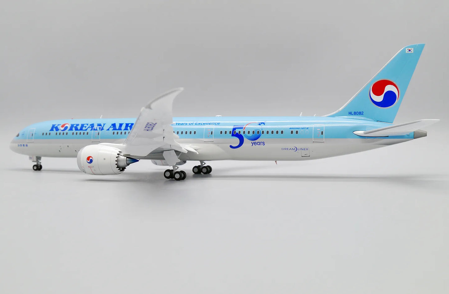 JC WINGS B787-9 DREAMLINER KOREAN AIR "BEYOND 50 YEARS OF EXCELLENCE" (FLAPS DOWN) REG: HL8082