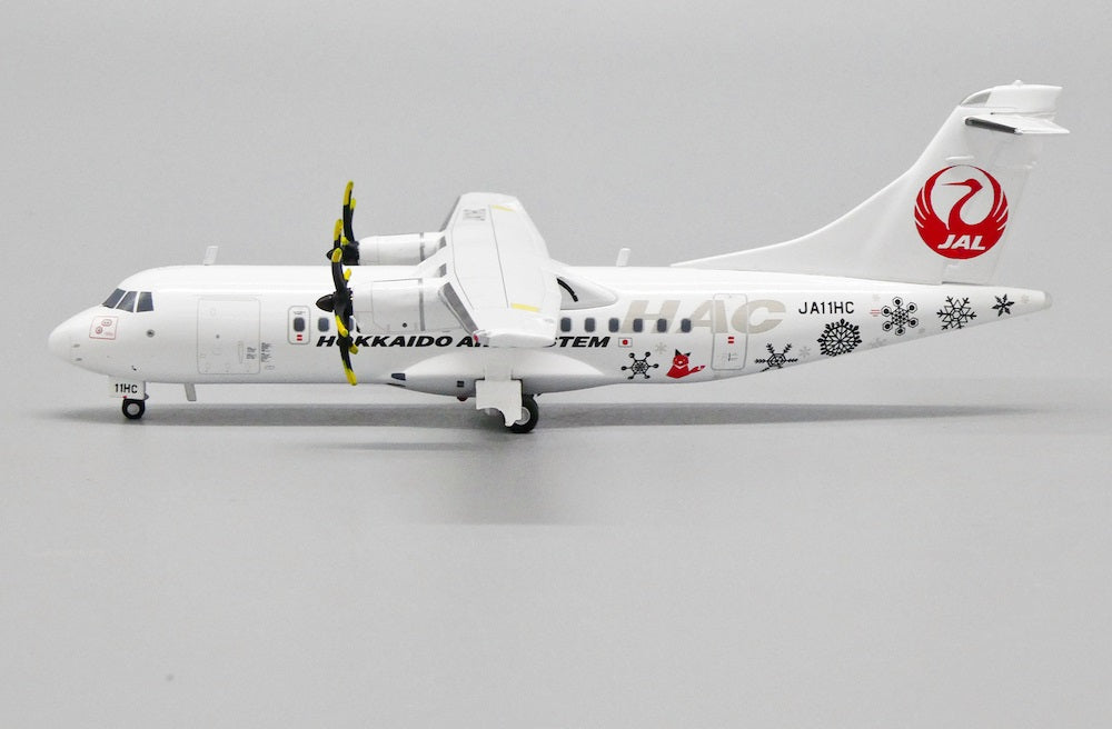 JC WINGS ATR42-600 HOKKAIDO AIR SYSTEM REG: JA11HC