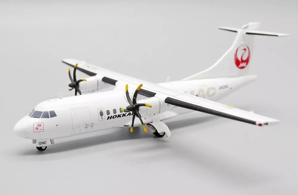 JC WINGS ATR42-600 HAKKAIDO AIR SYSTEM REG: JA12HC