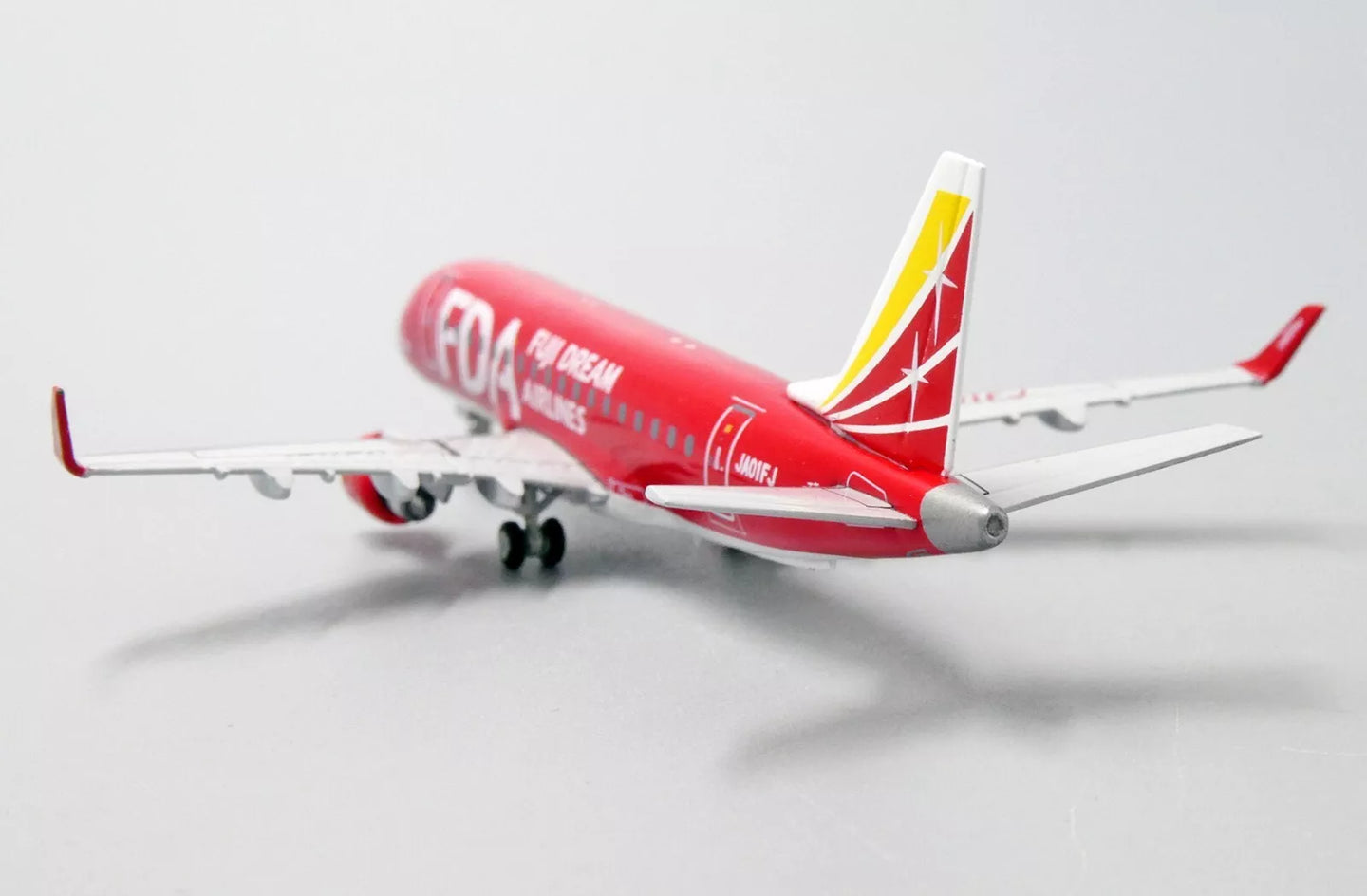 JC WINGS E170-100STD FUJI DREAM AIRLINES "RED COLOUR" REG: JA01FJ