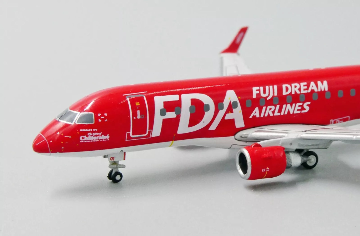JC WINGS E170-100STD FUJI DREAM AIRLINES "RED COLOUR" REG: JA01FJ