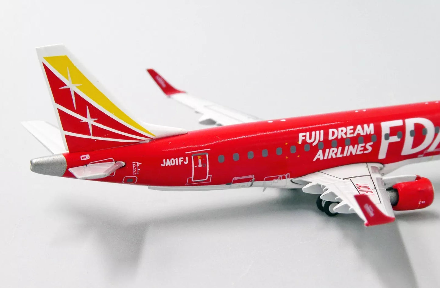 JC WINGS E170-100STD FUJI DREAM AIRLINES "RED COLOUR" REG: JA01FJ