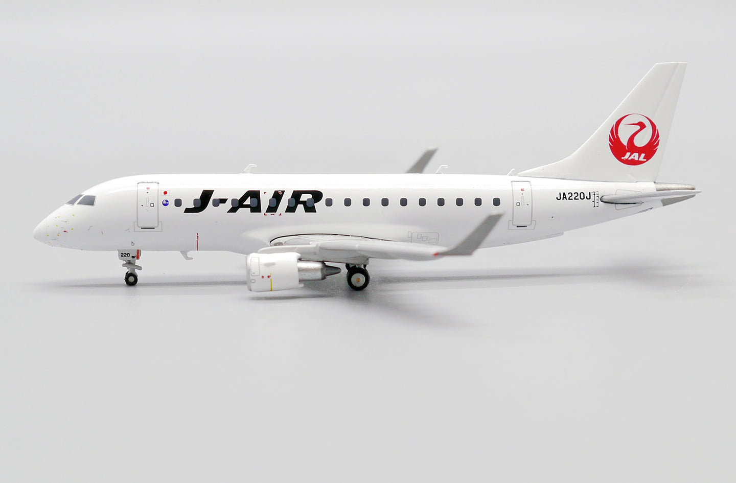 JCWINGS EMBRAER 170-100STD J-AIR REG: JA220J