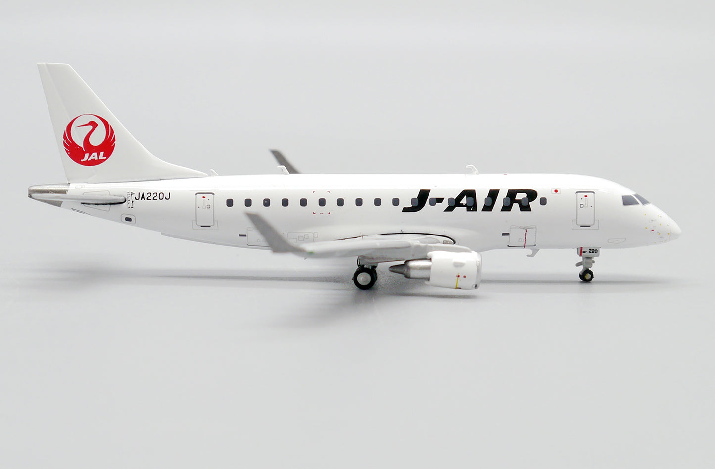 JCWINGS EMBRAER 170-100STD J-AIR REG: JA220J