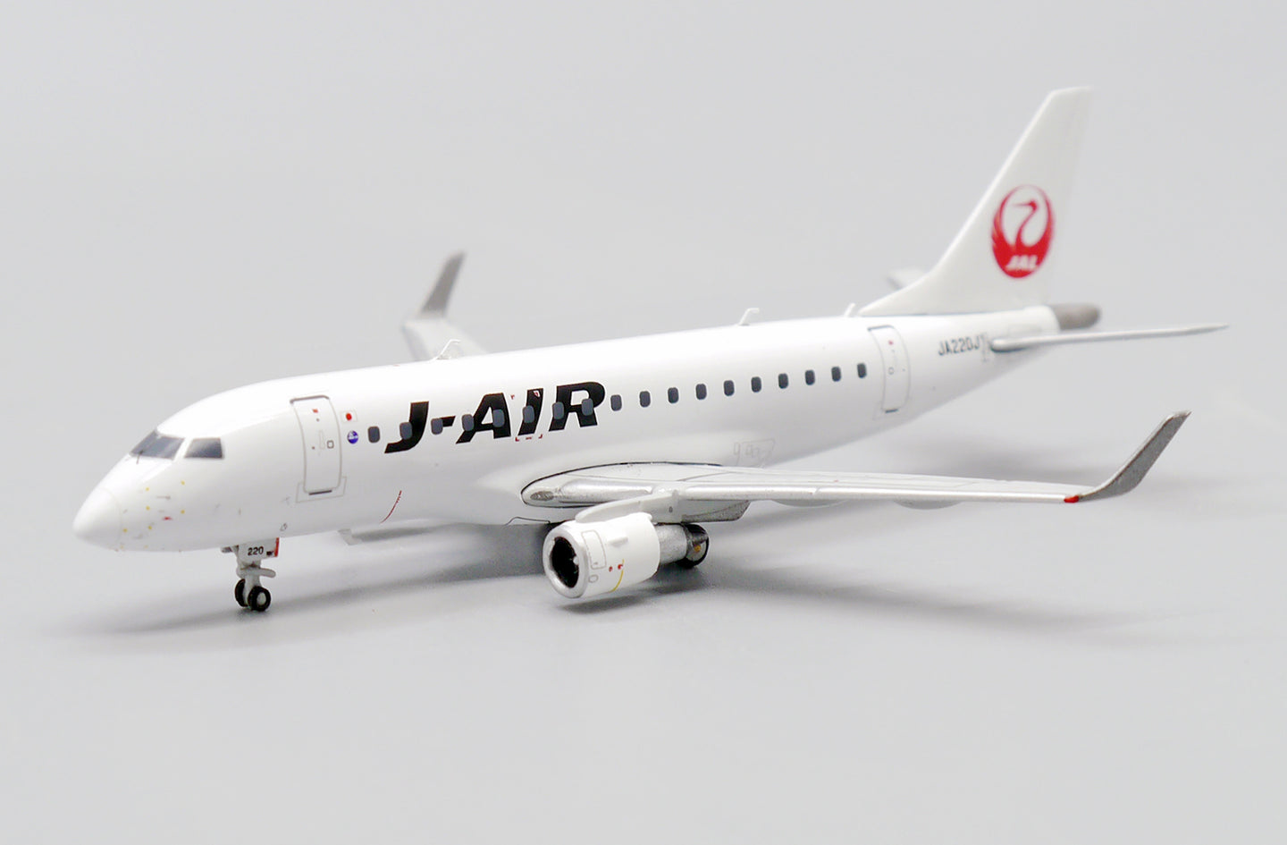 JCWINGS EMBRAER 170-100STD J-AIR REG: JA220J