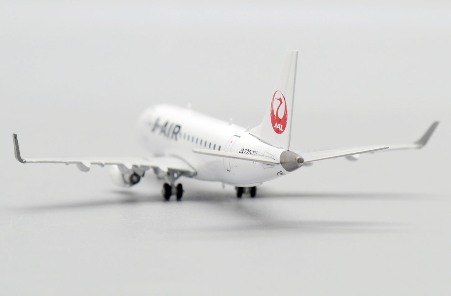 JCWINGS EMBRAER 170-100STD J-AIR REG: JA220J