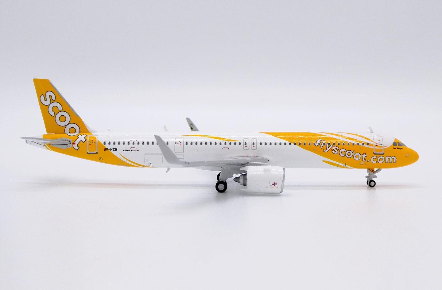 JC WINGS A321NEO SCOOT REG: 9V-NCB
