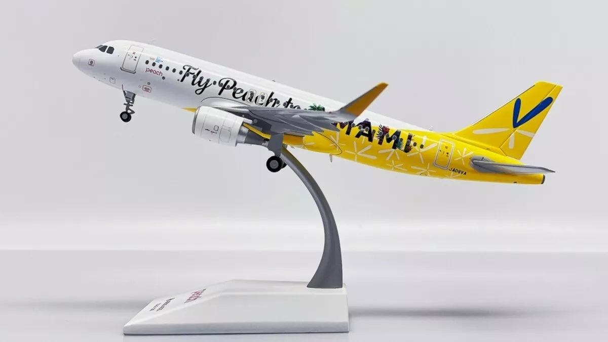 JCWINGS PEACH AVIATION A320 AMAMI REG: JA08VA