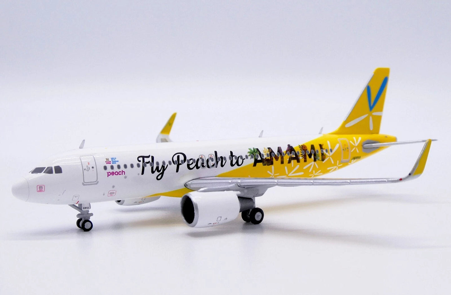 JCWINGS PEACH AVIATION A320 AMAMI REG: JA08VA