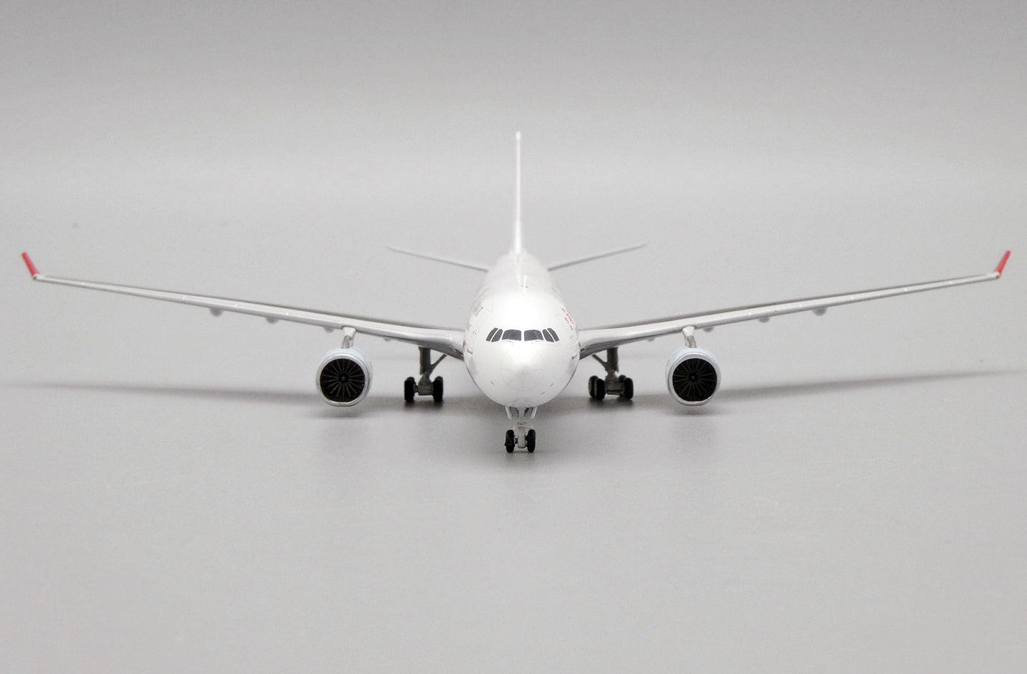 JC WINGS A330-300 DRAGONAIR "SERVING YOU FOR 25 YEARS" REG: B-HYF