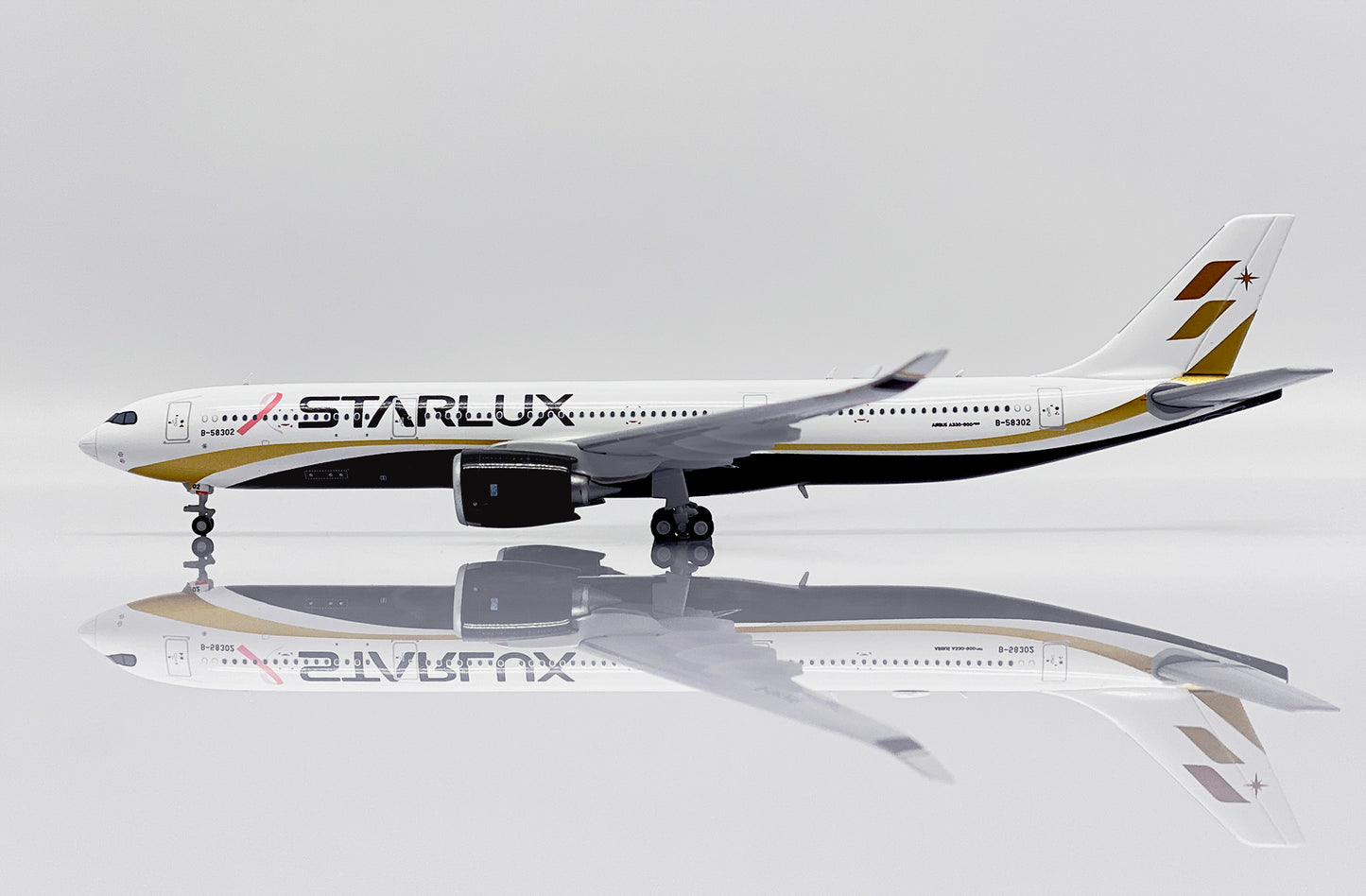 JC WINGS A330-900NEO STARLUX AIRLINES REG: B-58302