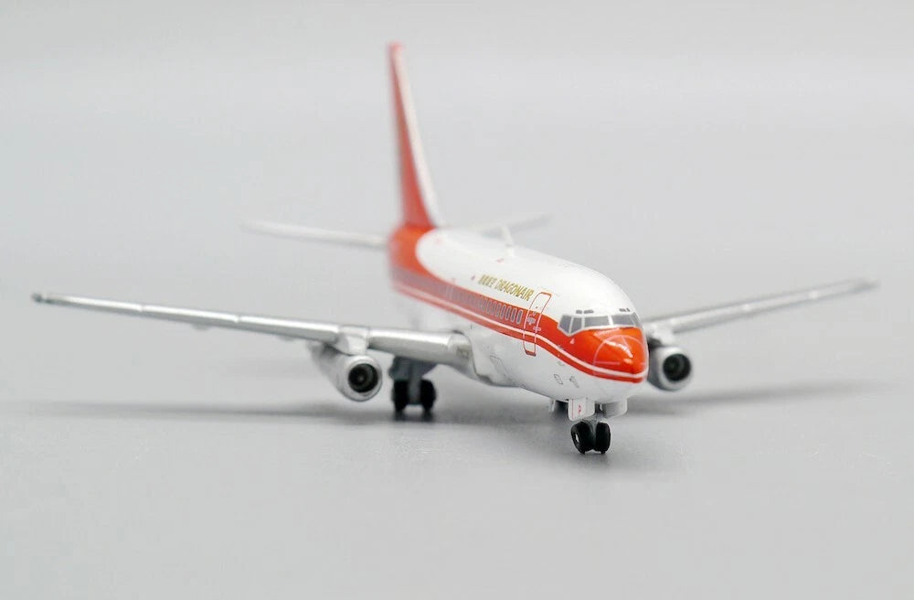 JCWINGS  B737-200 DRAGONAIR REG: VR-HKP