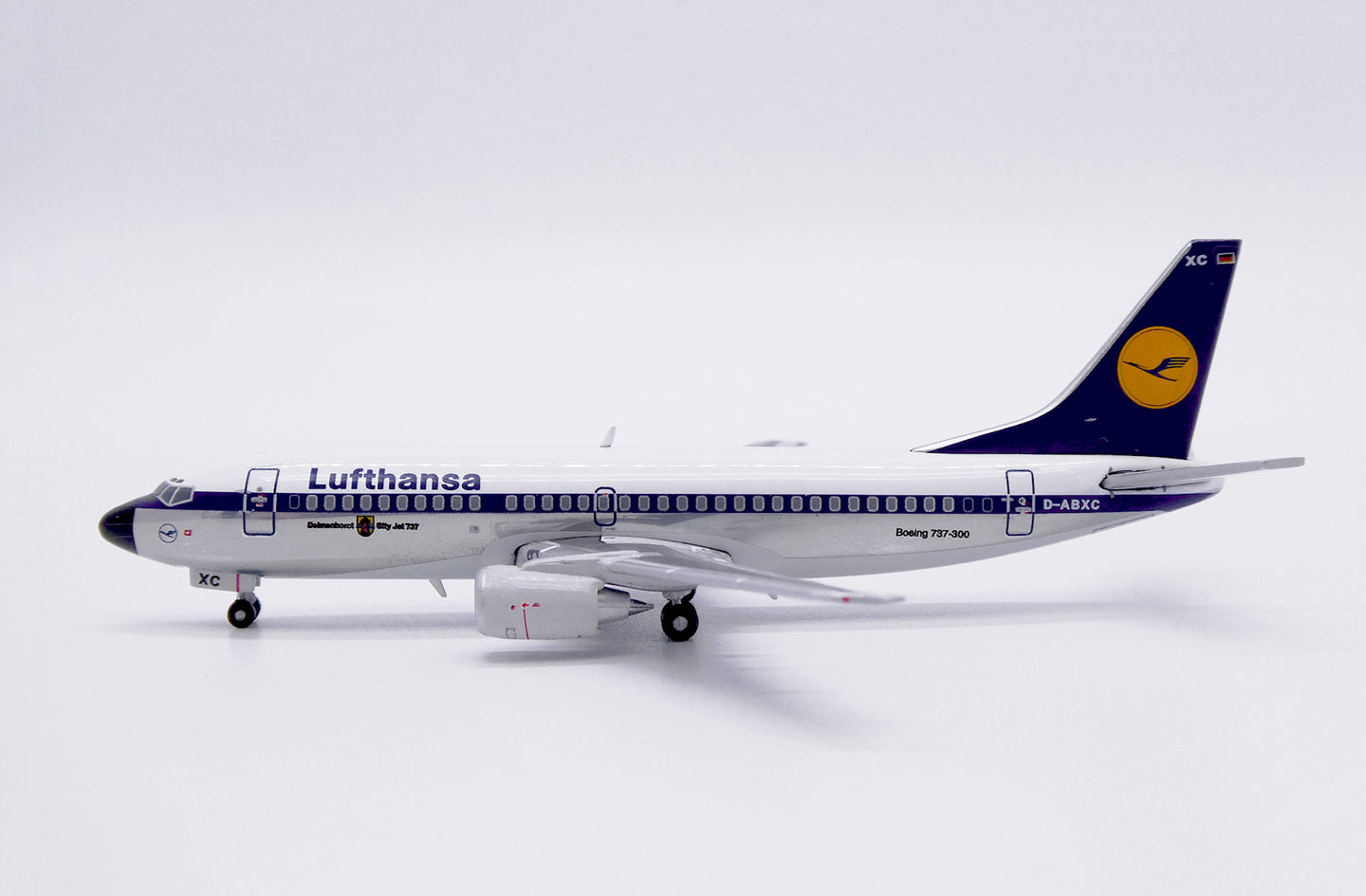JC WINGS B737-300 LUFTHANSA REG: D-ABXC