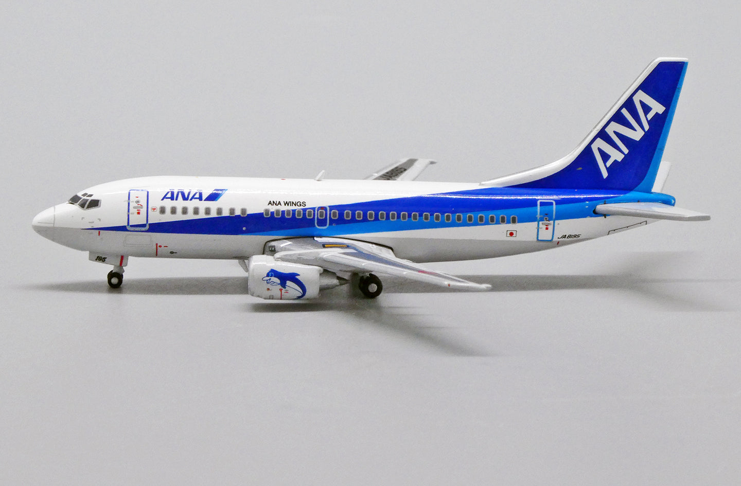 JC WINGS B737-500 ALL NIPPON AIRWAYS REG: JA8195