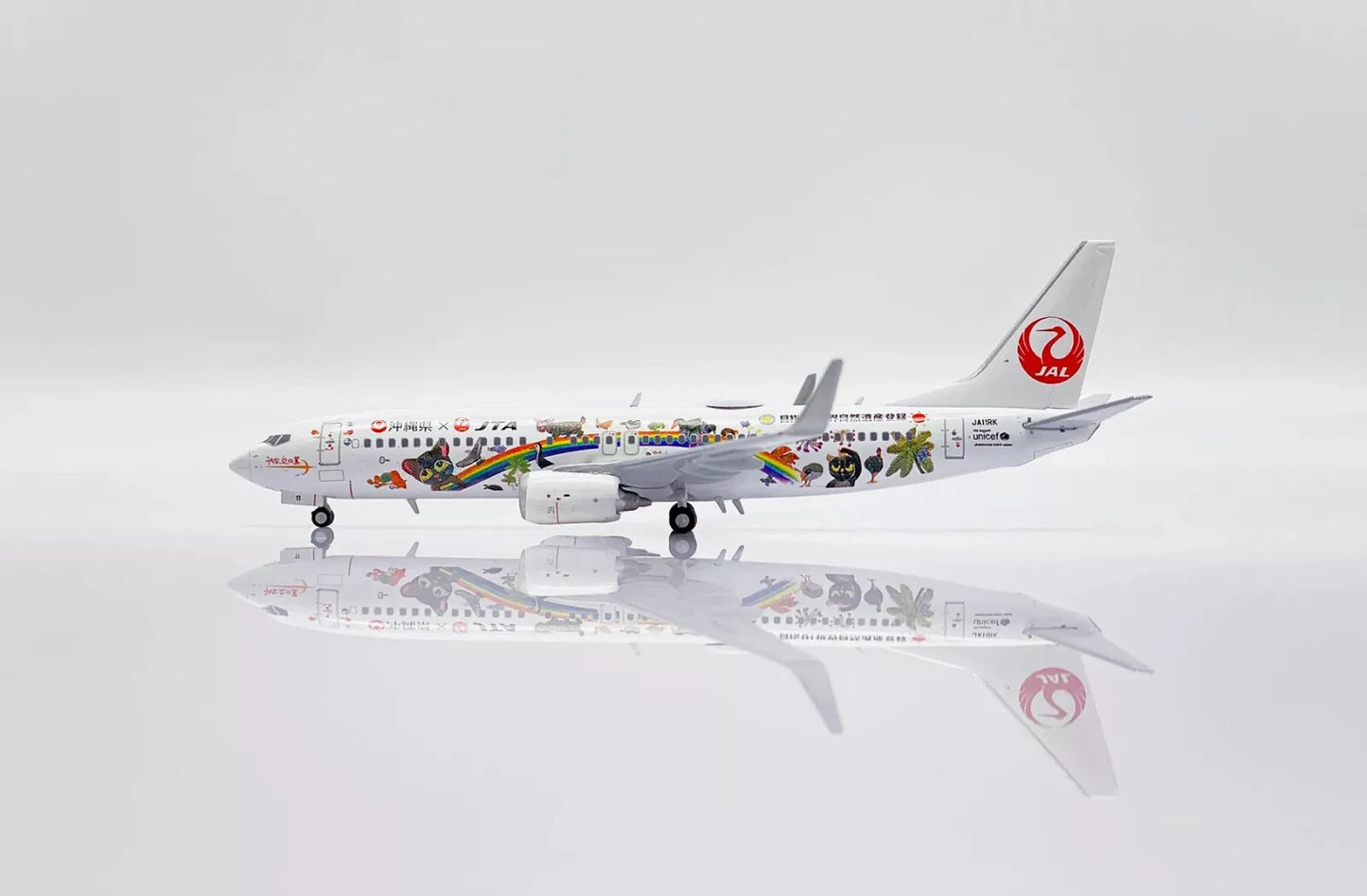 JC WINGS B737-800 JAPAN TRANSOCEAN AIR "AMAMI AND RYUKYU WORLD HERITAGE" REG: JA11RK