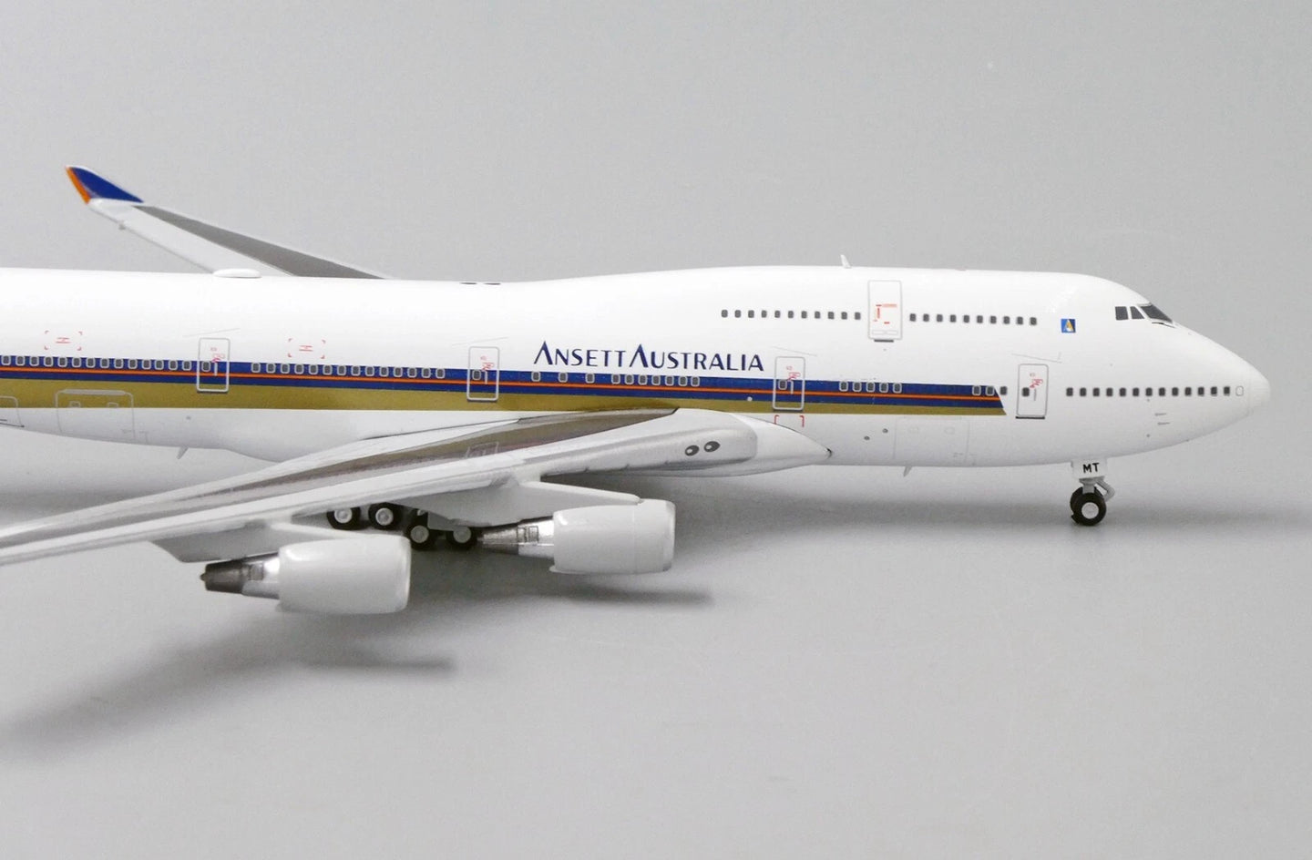JC WINGS B747-400 ANSETT AUSTRALIA REG: 9V-SMT